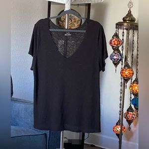 XL/TG Aeropostale Black short T-shirt.